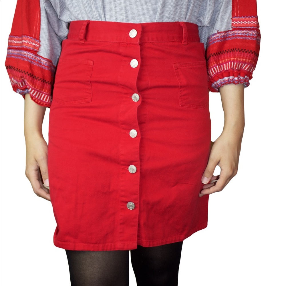Retro like high waisted Red Skirt